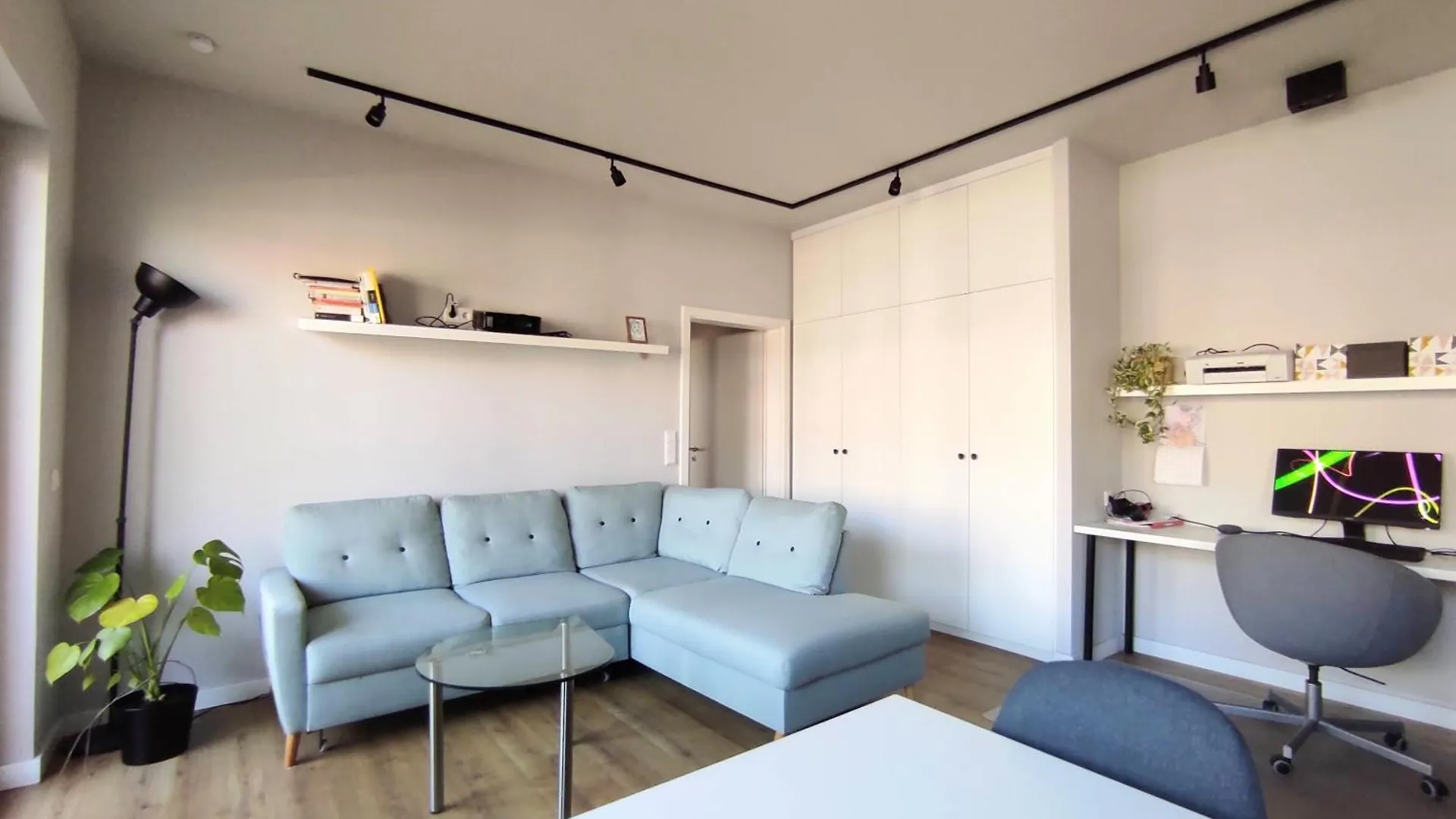 Contacten van Urban Jungle Retreat